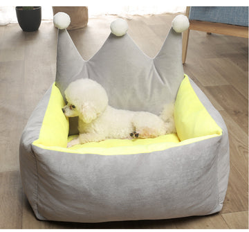 RoyalPets Crown Pet Bed